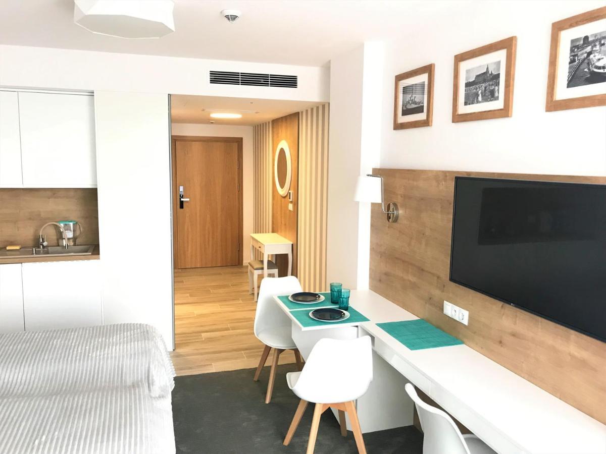 6 Pietro Seaside Apartment Kolobrzeg Bagian luar foto